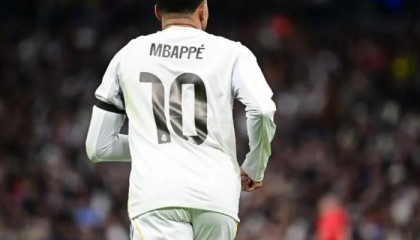 必一足球官网-姆巴佩伤愈随皇马出征欧冠次回合，或替补登场|基利安·姆巴佩|曼城|西班牙超级杯|皇家马德里|巴塞罗那_新浪体育_新浪新闻