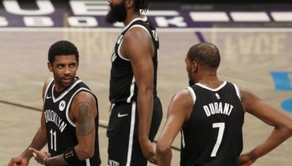 必一运动官方网站-续约三巨头多位拼图嗷嗷待哺 篮网的挑战刚刚开始